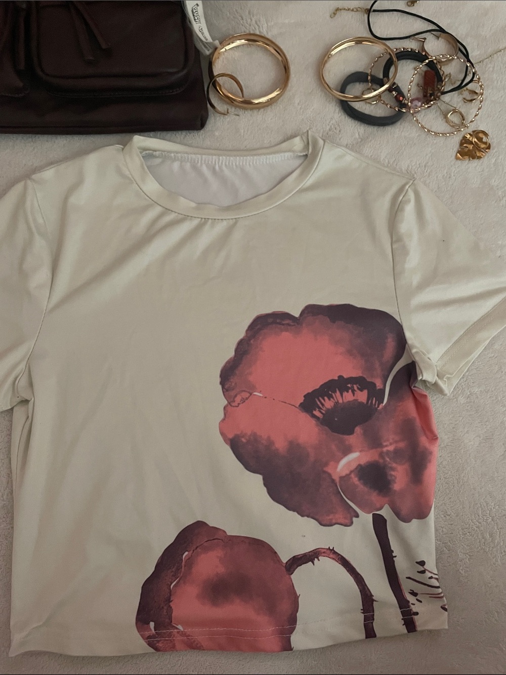 Women's Cream Short-Sleeve Tee with Red Floral, lamp album Print